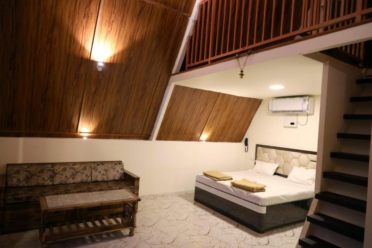 Gr8 Hill Pool Villas Murbad Exterior photo